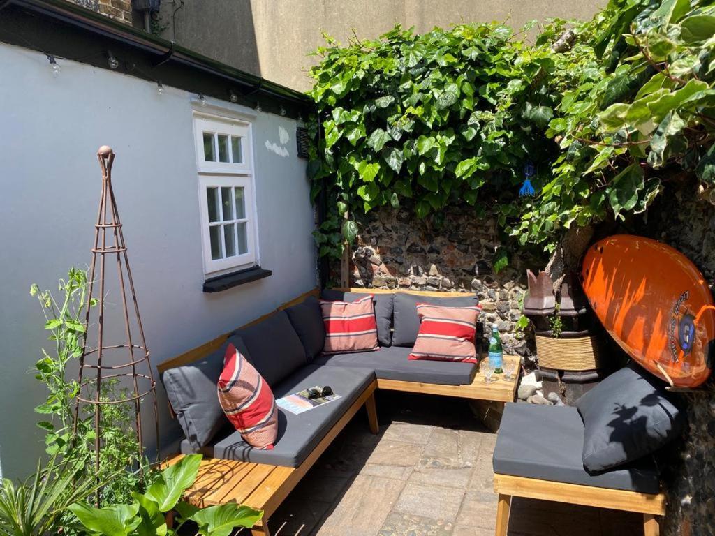 Picturesque Seaside Cottage Next To Viking Bay - Broadstairs Extérieur photo