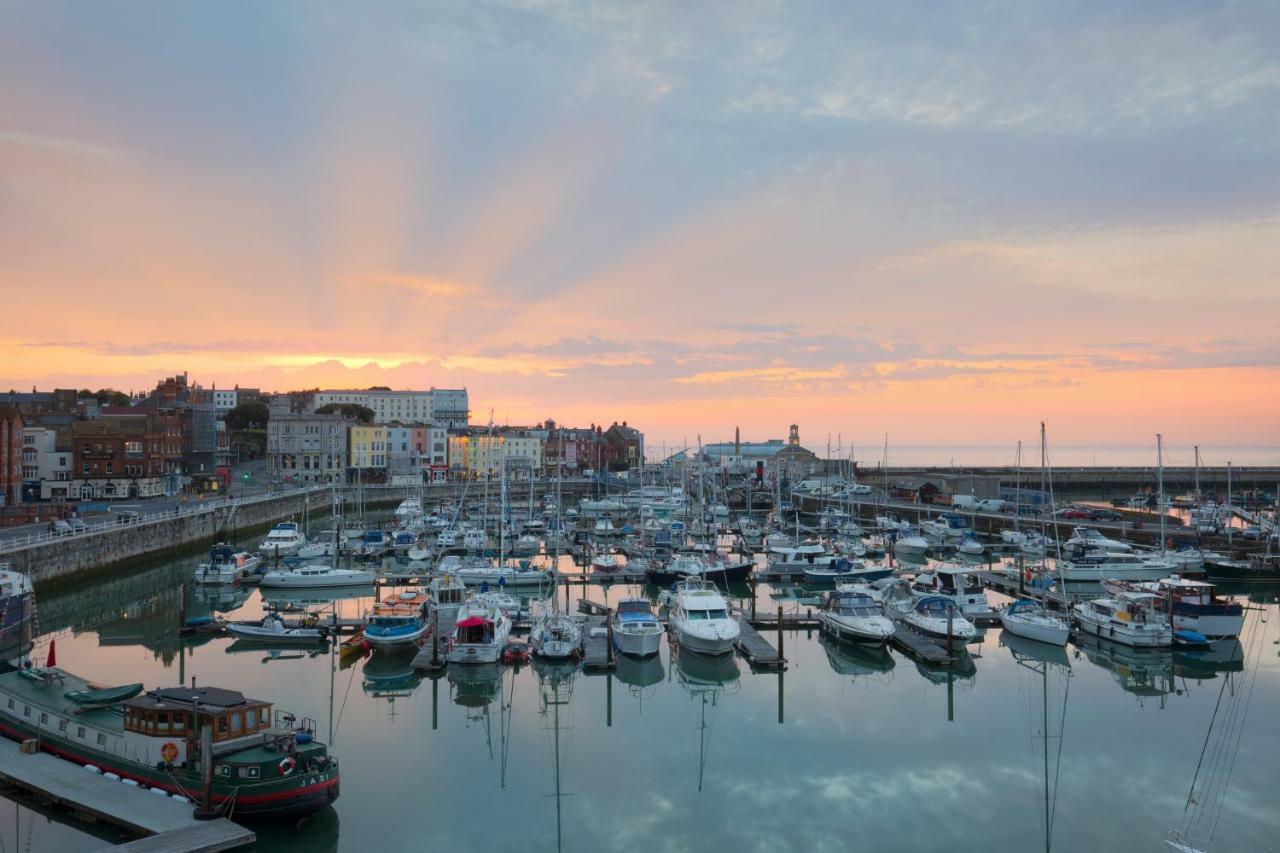 Picturesque Seaside Cottage Next To Viking Bay - Broadstairs Extérieur photo